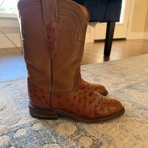 Lucchese Women’s Ostrich. Boots size 5 1/2
